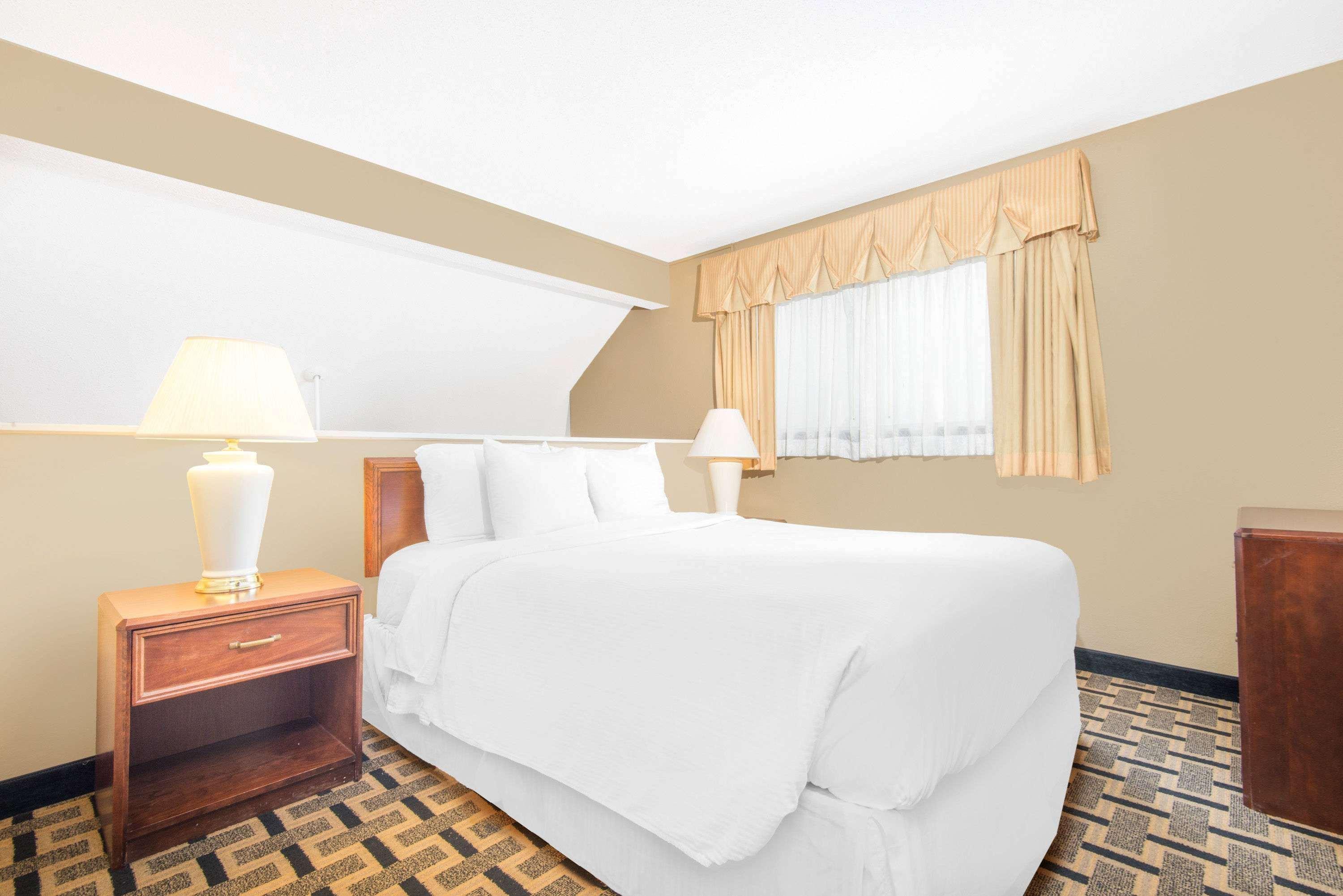 Hawthorn Extended Stay By Wyndham Ουιτσιτά Εξωτερικό φωτογραφία