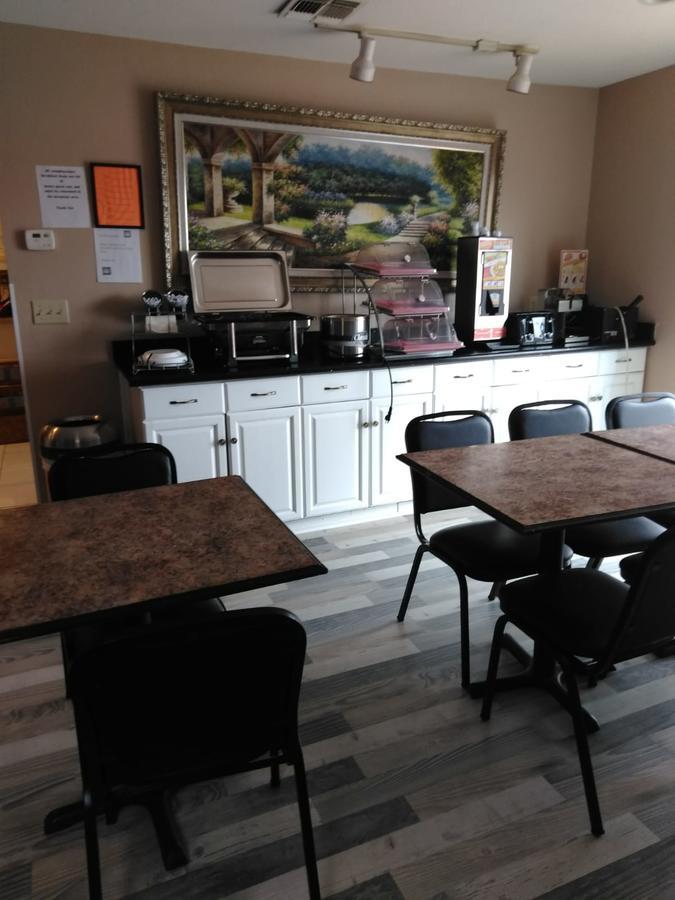 Hawthorn Extended Stay By Wyndham Ουιτσιτά Εξωτερικό φωτογραφία